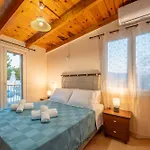 Plousia Villa *