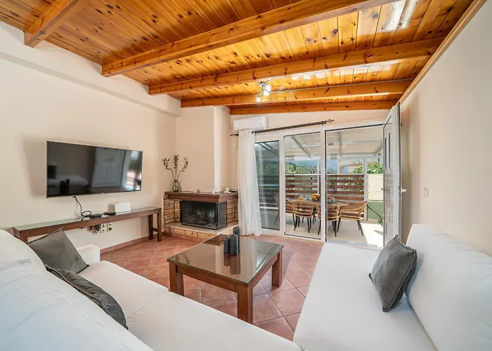 Plousia Villa