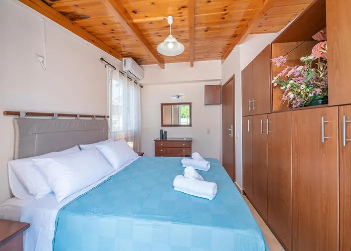 Plousia Villa Grizata