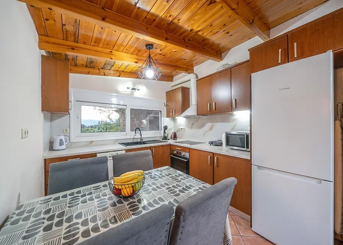 Plousia Villa *