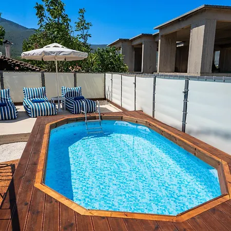 Plousia Villa Grizata